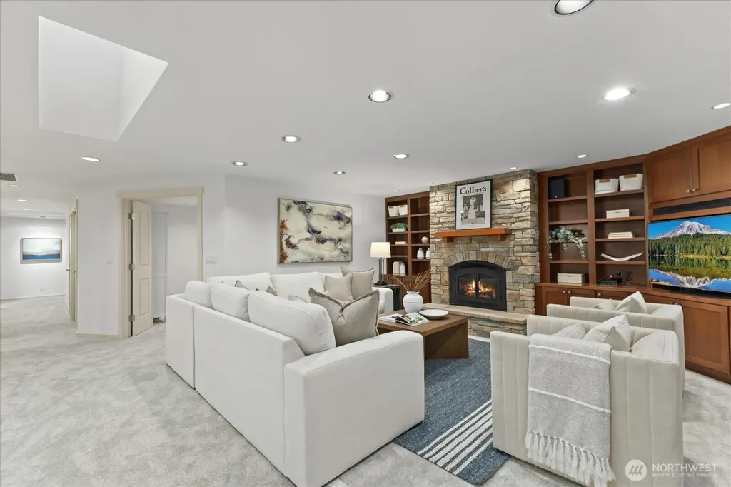 1555 Wildwood Boulevard SW Issaquah WA 98027