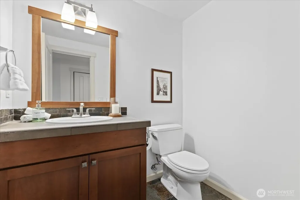 1555 Wildwood Boulevard SW Issaquah WA 98027
