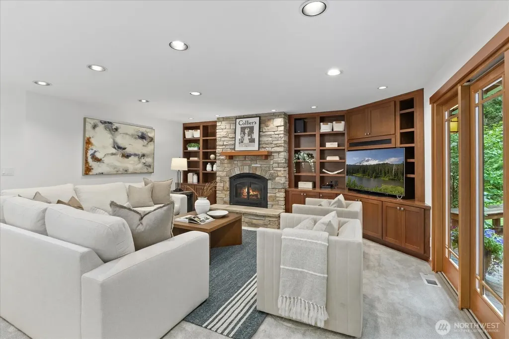 1555 Wildwood Boulevard SW Issaquah WA 98027