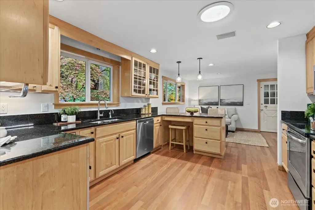 1555 Wildwood Boulevard SW Issaquah WA 98027