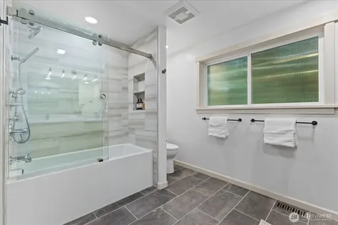 1555 Wildwood Boulevard SW Issaquah WA 98027