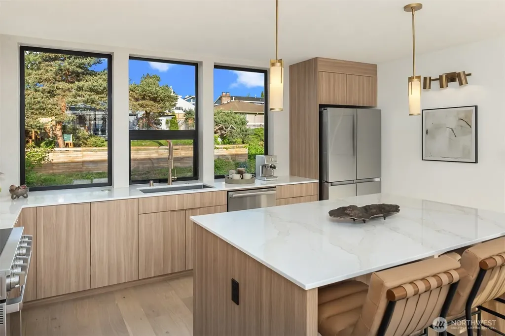 614 5th Avenue S Edmonds WA 98020