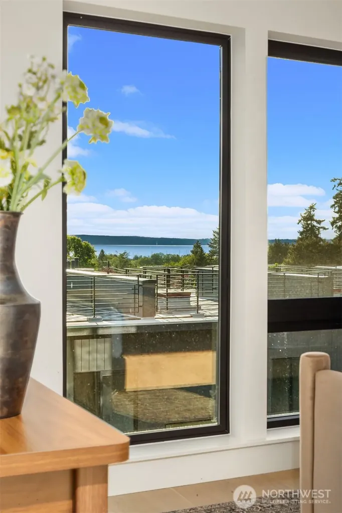 614 5th Avenue S Edmonds WA 98020