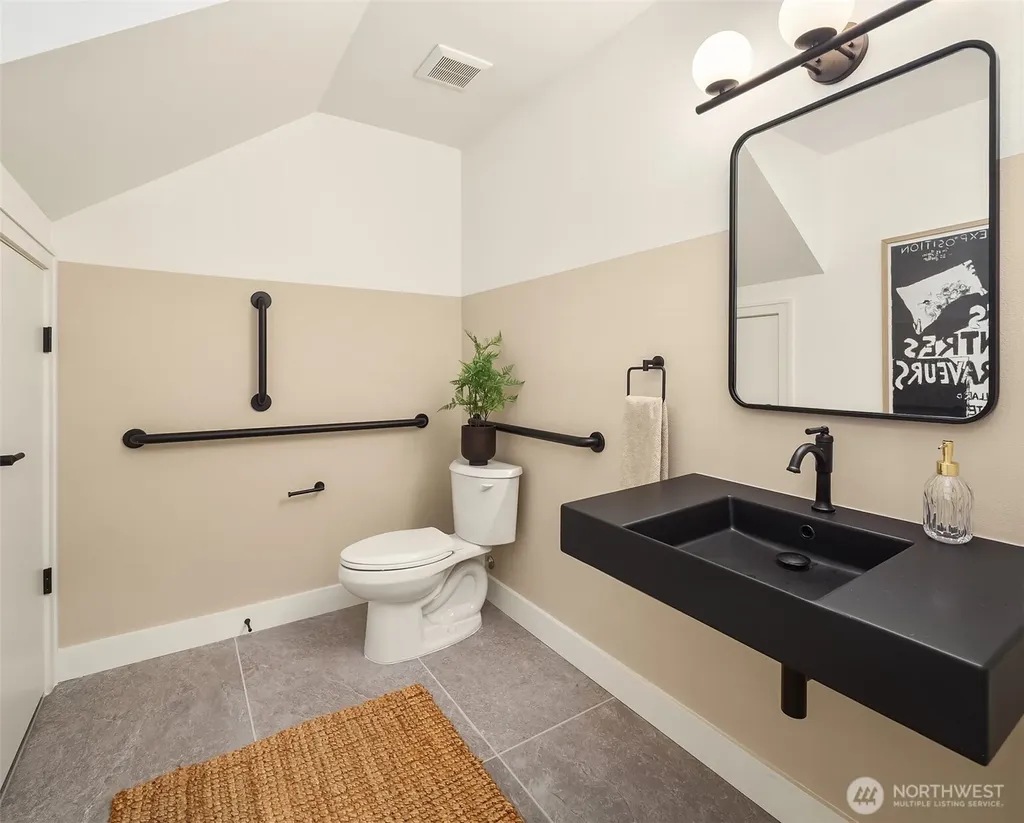 614 5th Avenue S Edmonds WA 98020