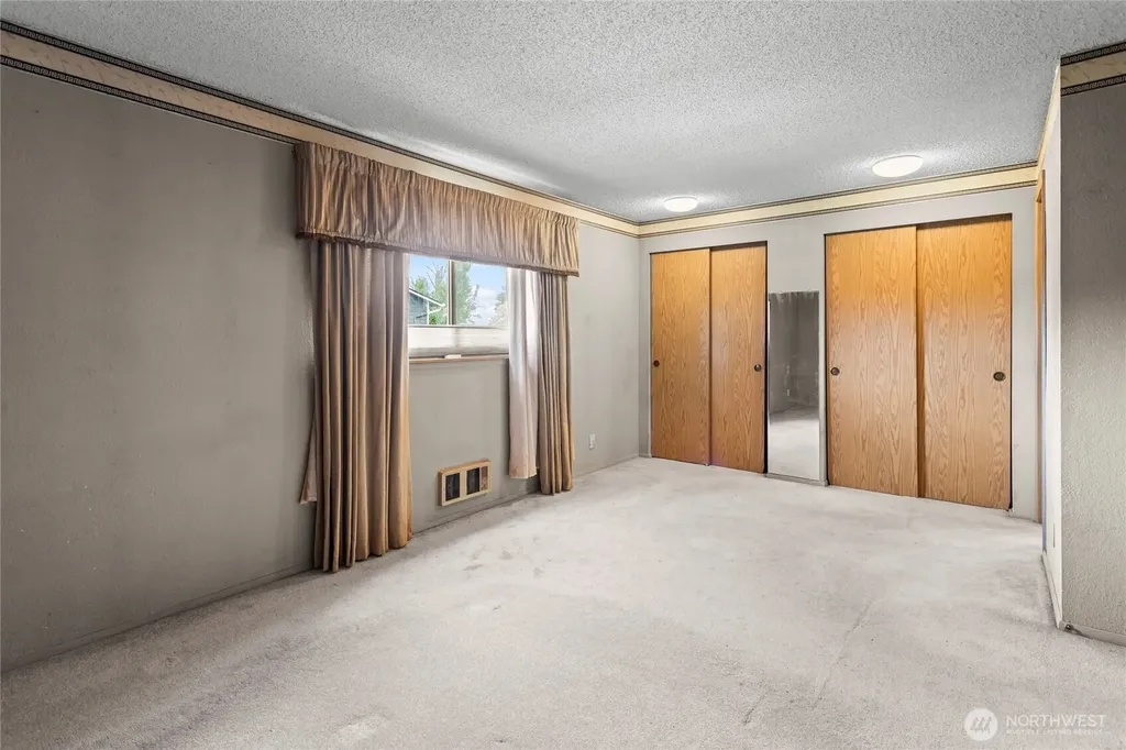5018 301st Drive S Auburn WA 98001
