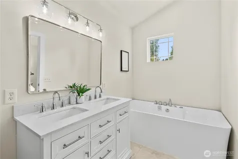 4938 Old Oak Street SE Olympia WA 98501