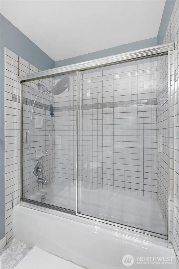 23811 NE 43rd Street Redmond WA 98053