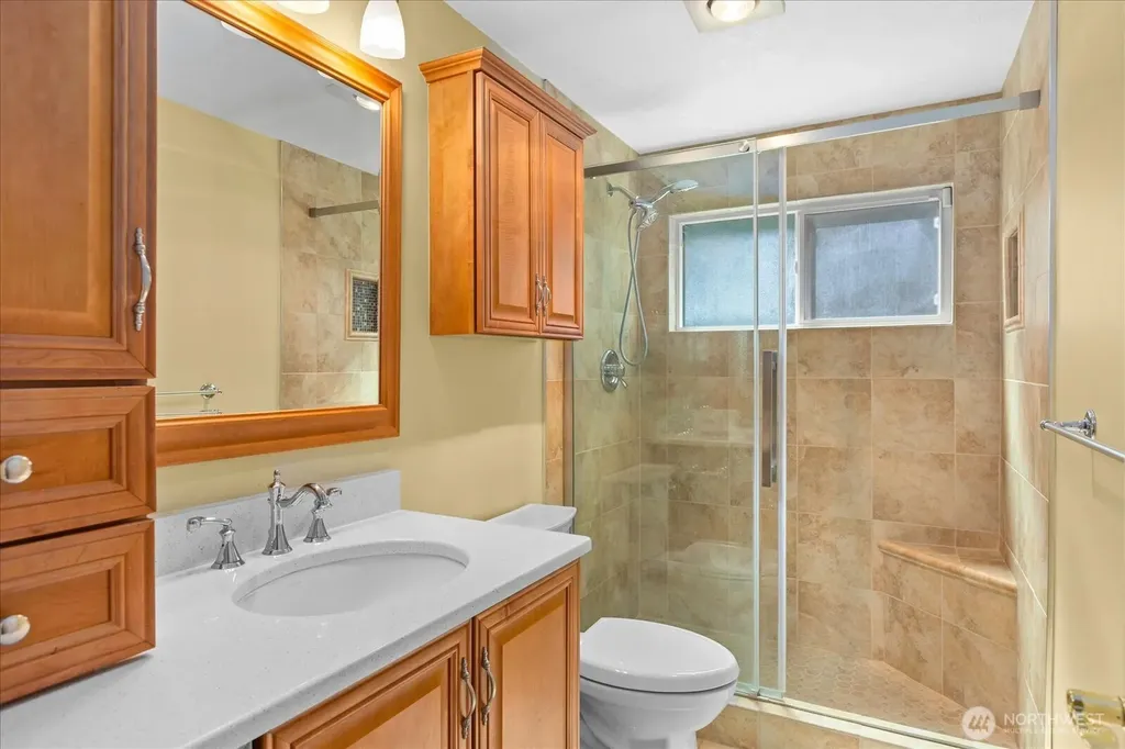 23811 NE 43rd Street Redmond WA 98053