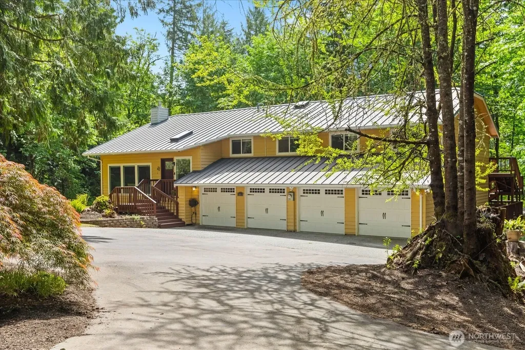23811 NE 43rd Street Redmond WA 98053