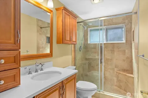 23811 NE 43rd Street Redmond WA 98053