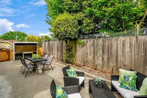 1716 N 43rd Street Seattle WA 98103