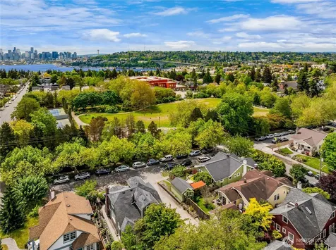 1716 N 43rd Street Seattle WA 98103