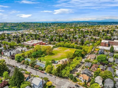 1716 N 43rd Street Seattle WA 98103
