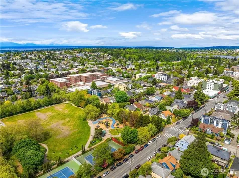 1716 N 43rd Street Seattle WA 98103