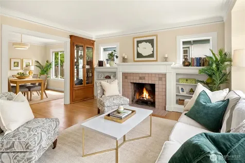 1716 N 43rd Street Seattle WA 98103