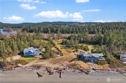 38 Surfcrest Drive Oak Harbor WA 98277