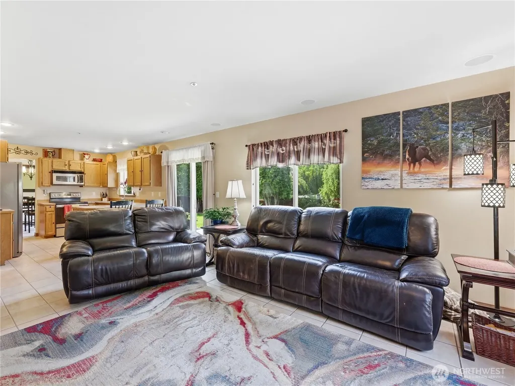 2443 Plateau Drive East Wenatchee WA 98802