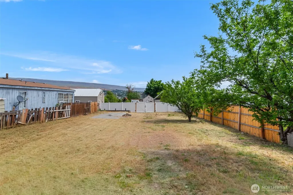 811 Cascade Street Wenatchee WA 98801