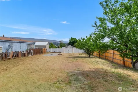811 Cascade Street Wenatchee WA 98801