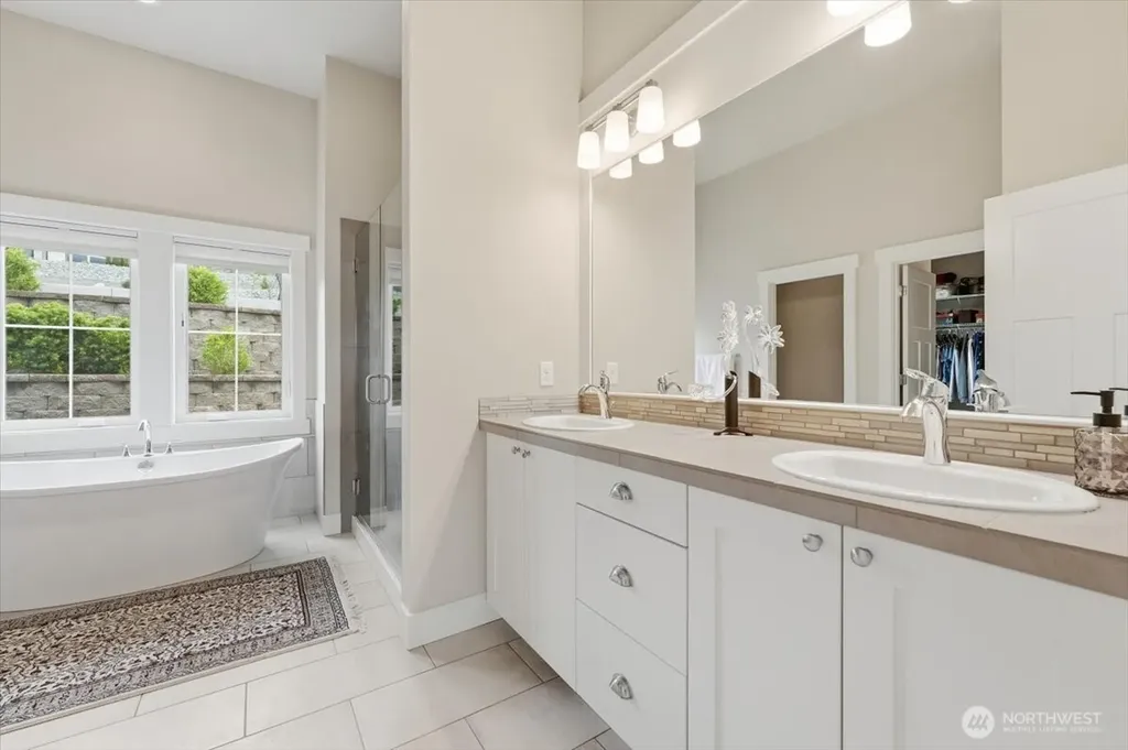 112 Mayer Drive Chelan WA 98816