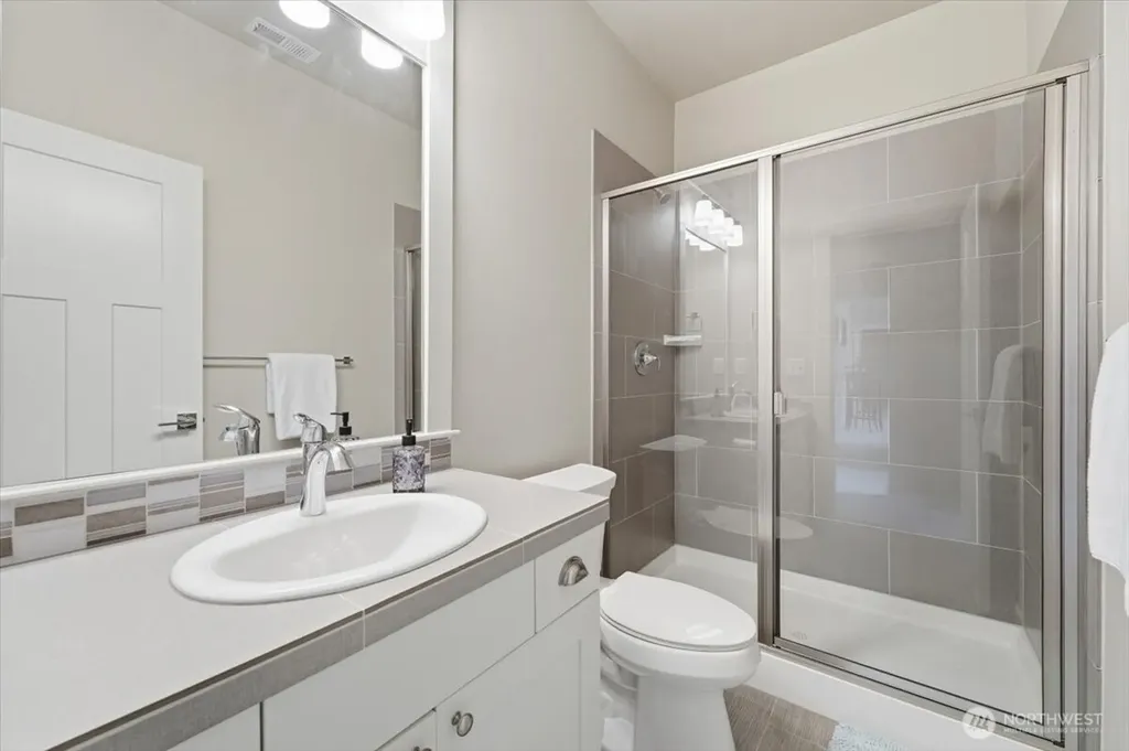 112 Mayer Drive Chelan WA 98816
