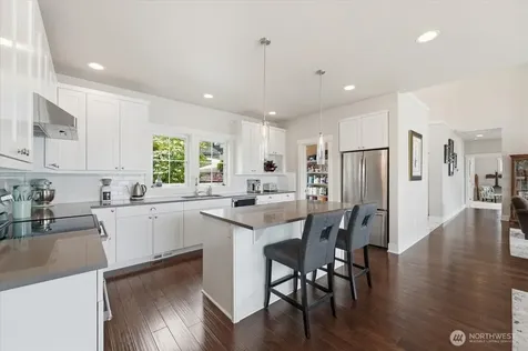 112 Mayer Drive Chelan WA 98816