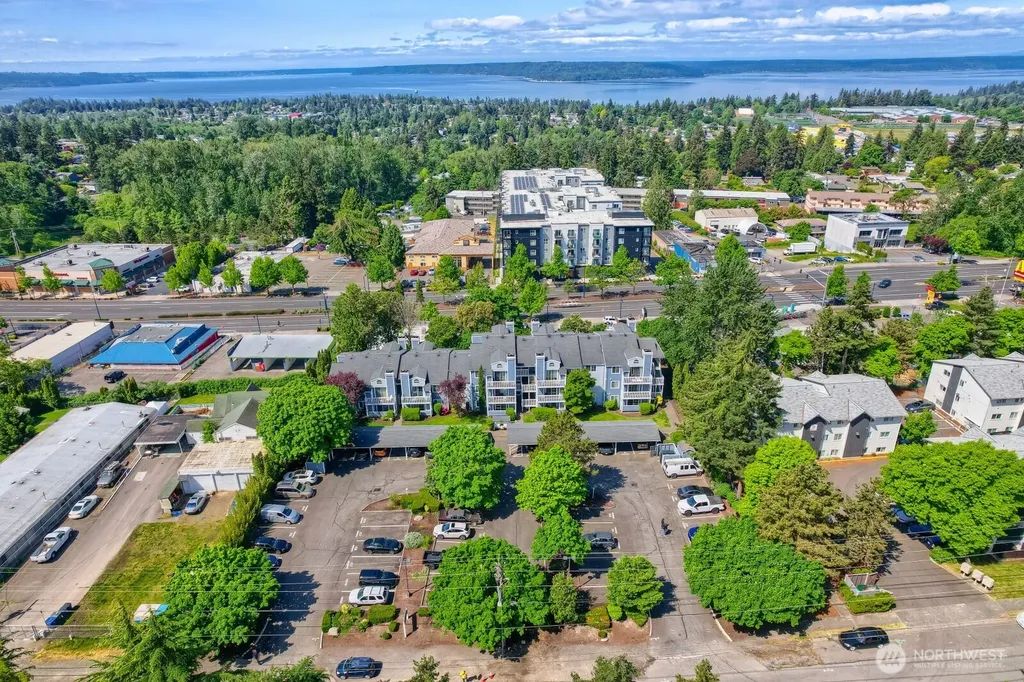 22831 S 30 Avenue S Des Moines WA 98198