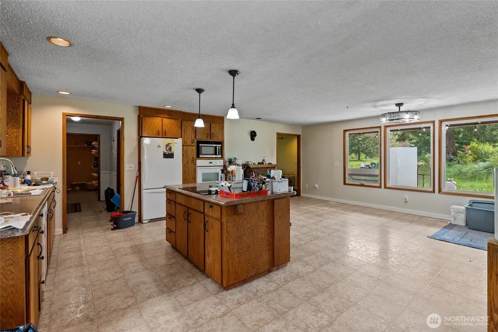 422 336th Street E Roy WA 98580