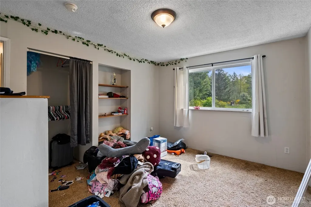 422 336th Street E Roy WA 98580