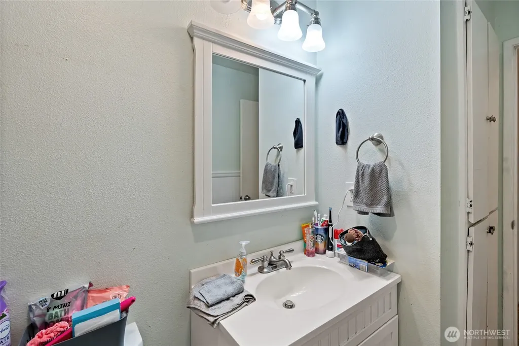 422 336th Street E Roy WA 98580