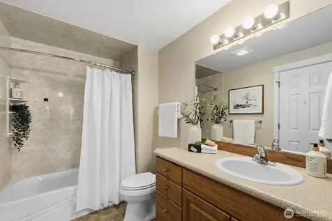 3815 SE 131st Lane SE Bellevue WA 98006