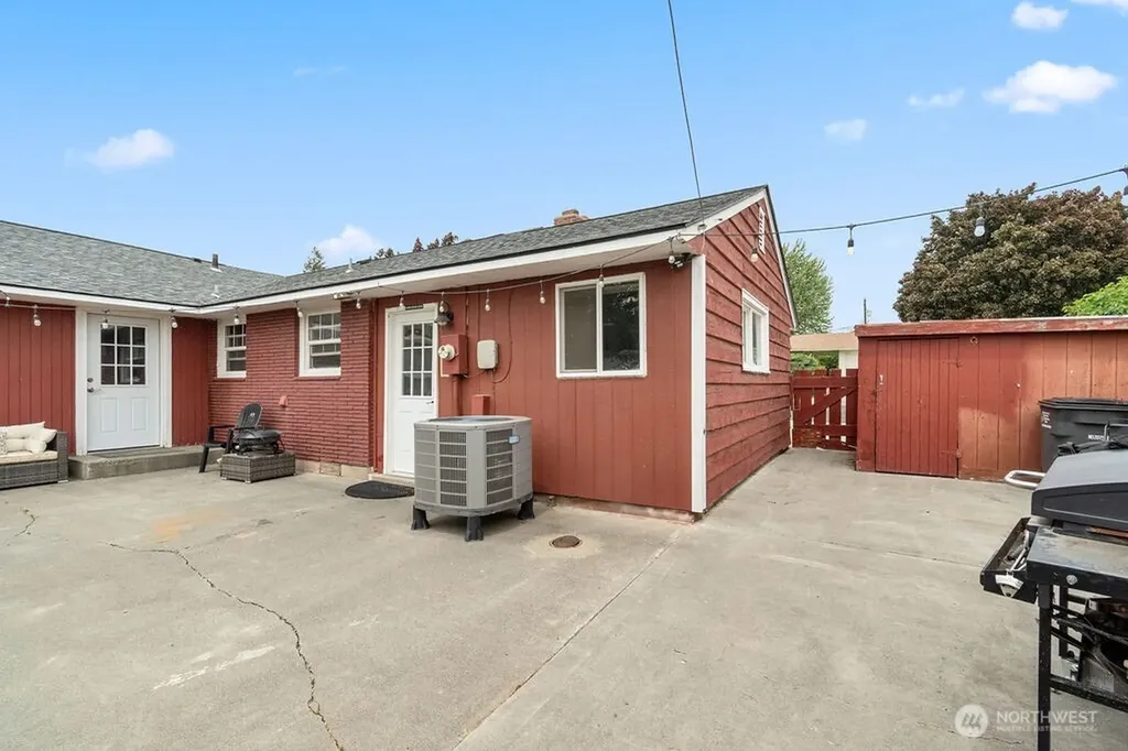 281 Mocliff Avenue Ephrata WA 98823