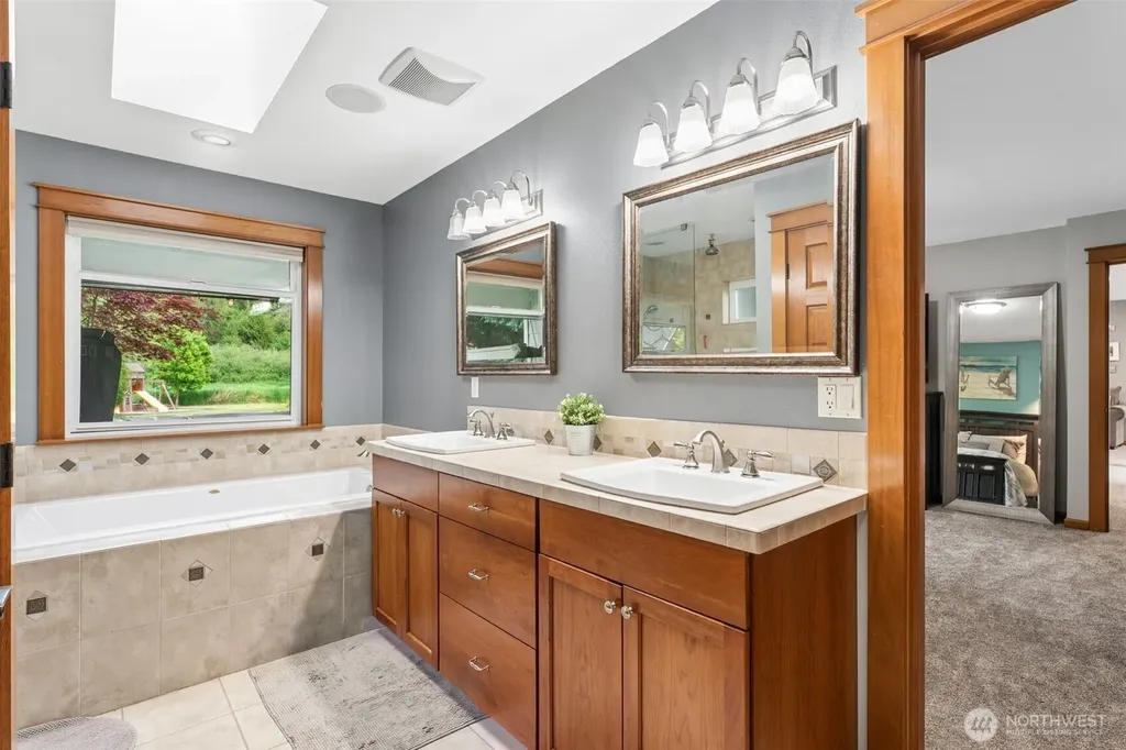 4919 Parker Road E Sumner WA 98390