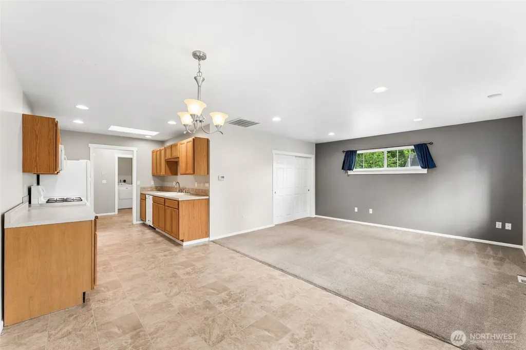 4919 Parker Road E Sumner WA 98390