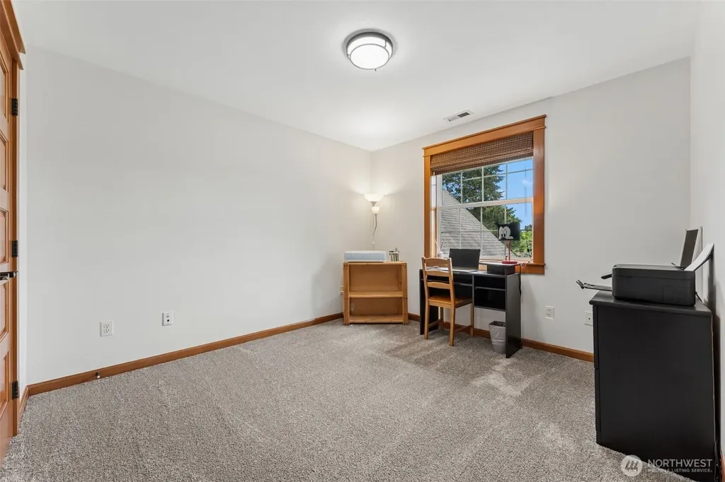4919 Parker Road E Sumner WA 98390