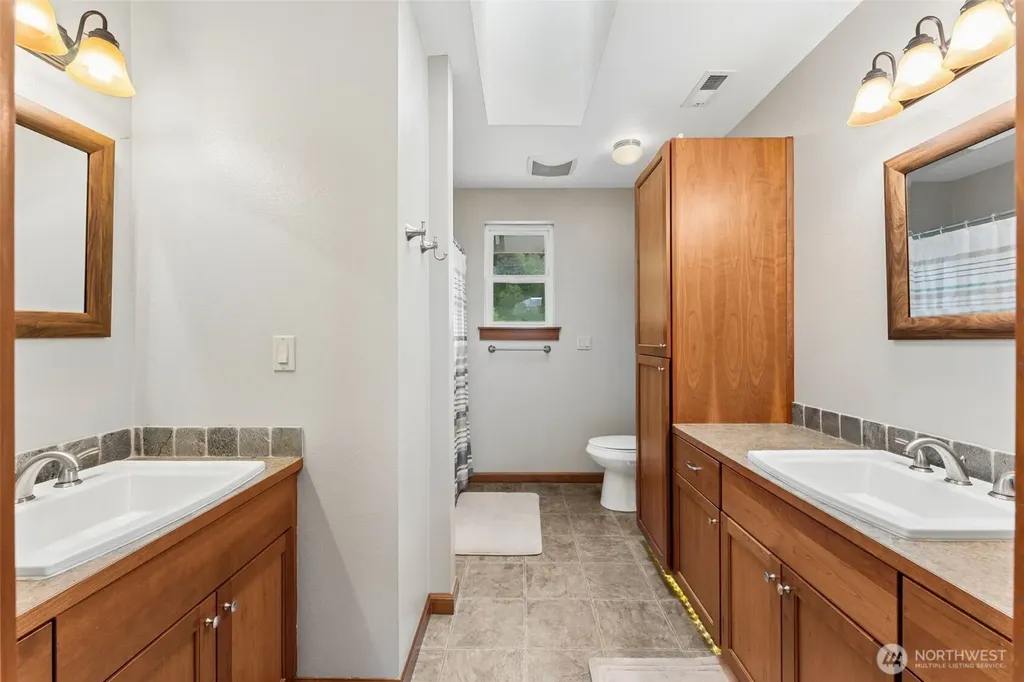 4919 Parker Road E Sumner WA 98390