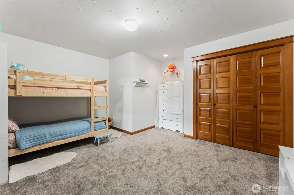 4919 Parker Road E Sumner WA 98390