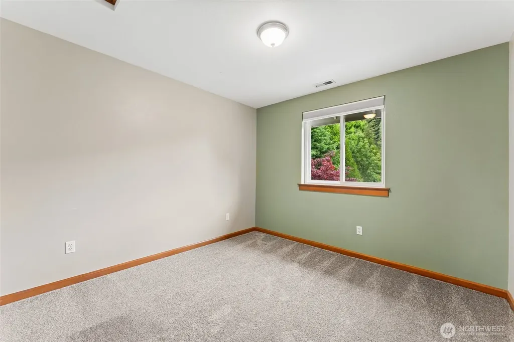 4919 Parker Road E Sumner WA 98390