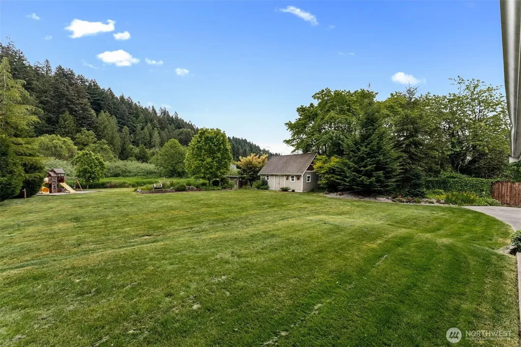 4919 Parker Road E Sumner WA 98390
