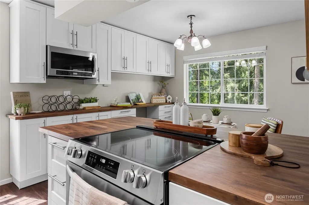 1830 S 336th Street Federal Way WA 98003