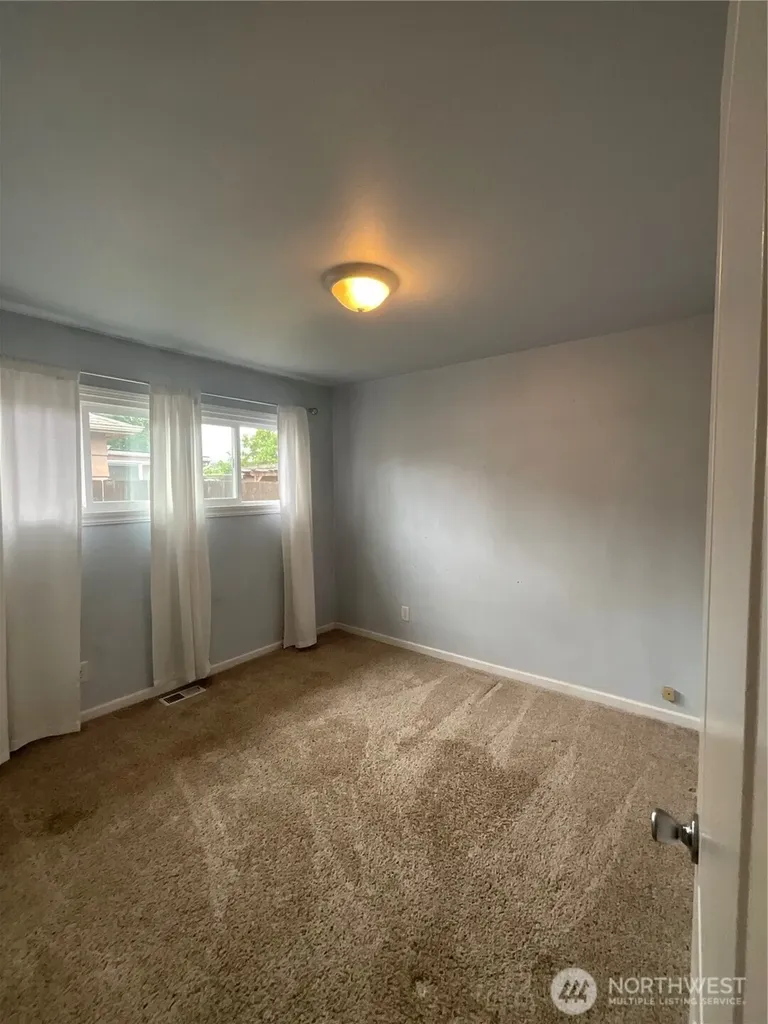 6516 93rd Street SW Lakewood WA 98499