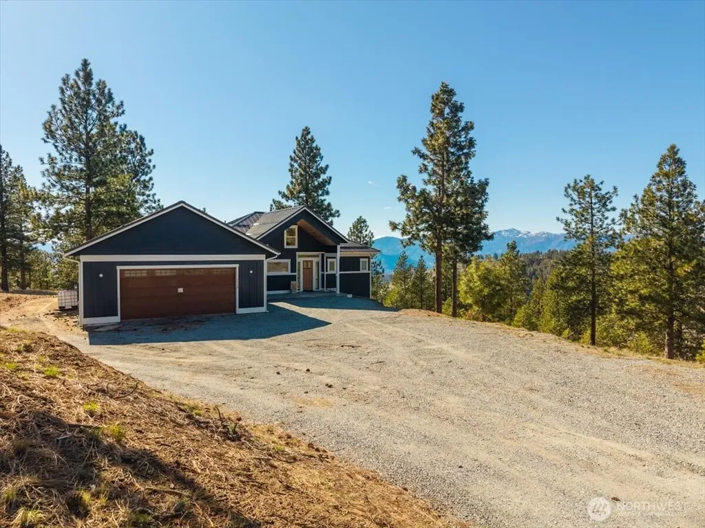 1114 Blazing Star Lane Chelan WA 98816