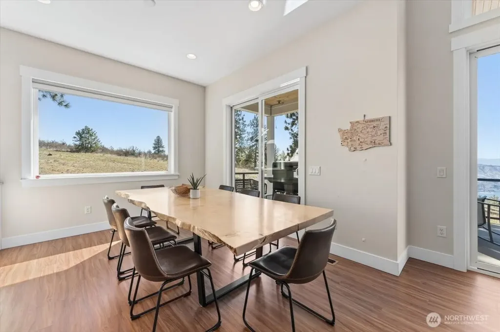 1114 Blazing Star Lane Chelan WA 98816