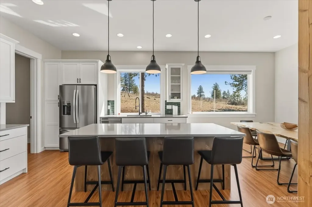 1114 Blazing Star Lane Chelan WA 98816