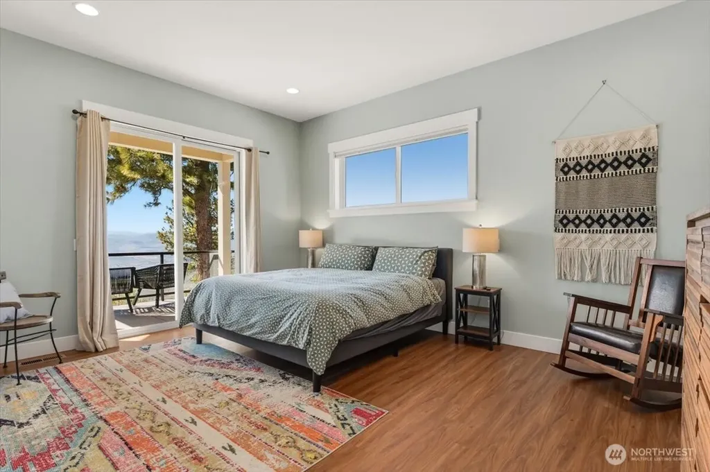 1114 Blazing Star Lane Chelan WA 98816