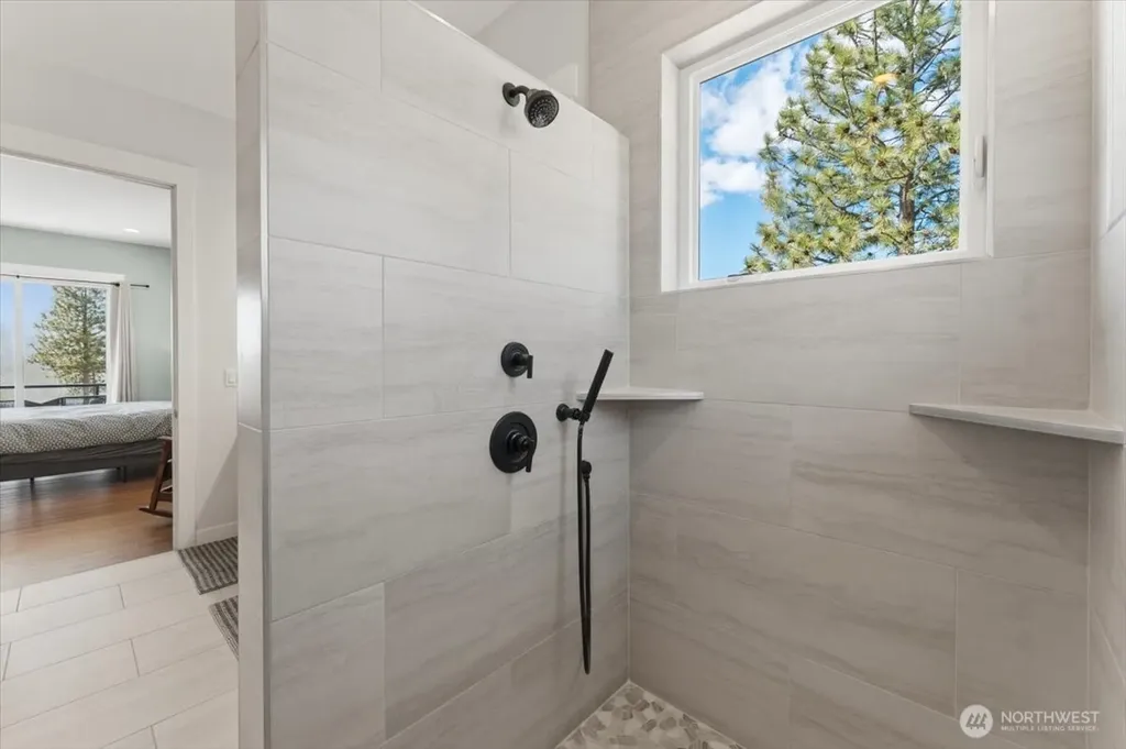 1114 Blazing Star Lane Chelan WA 98816