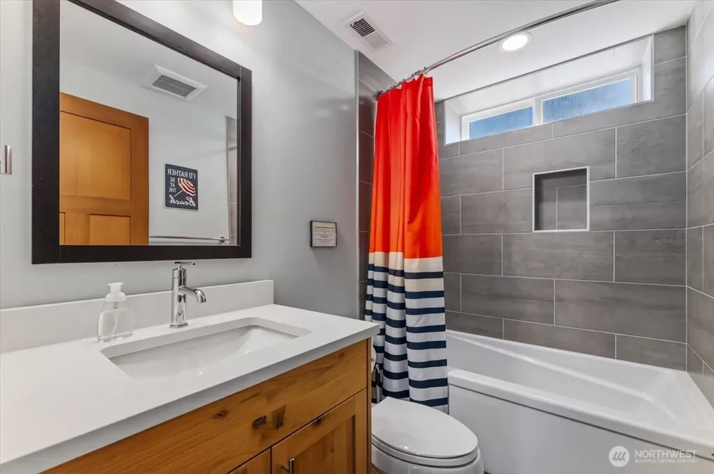 1114 Blazing Star Lane Chelan WA 98816