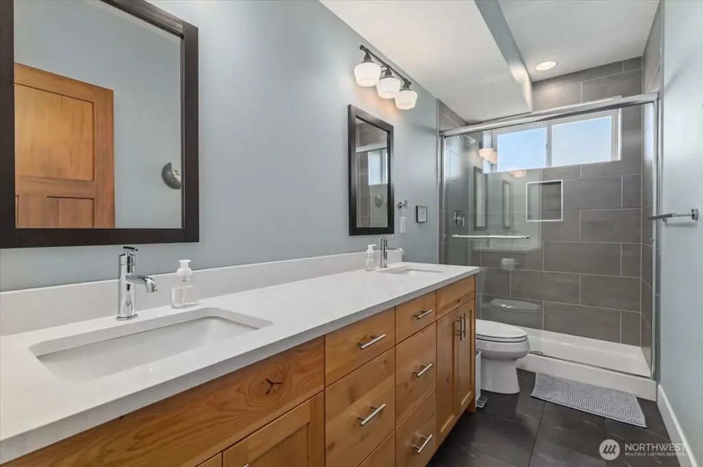1114 Blazing Star Lane Chelan WA 98816
