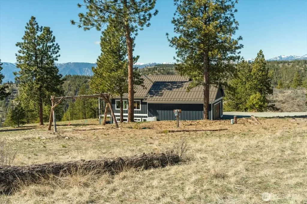1114 Blazing Star Lane Chelan WA 98816