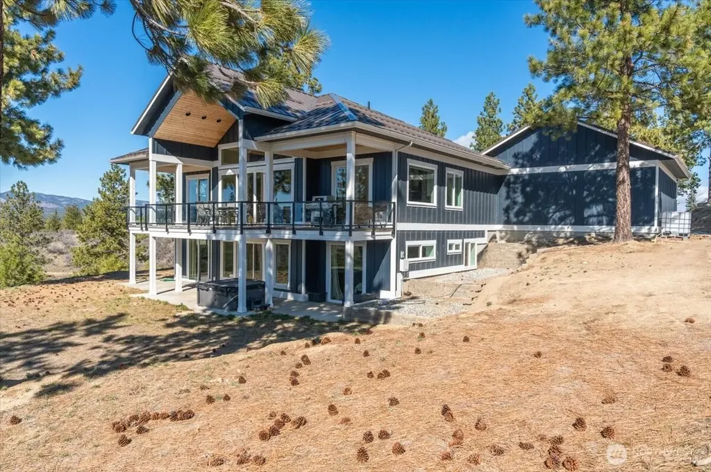 1114 Blazing Star Lane Chelan WA 98816